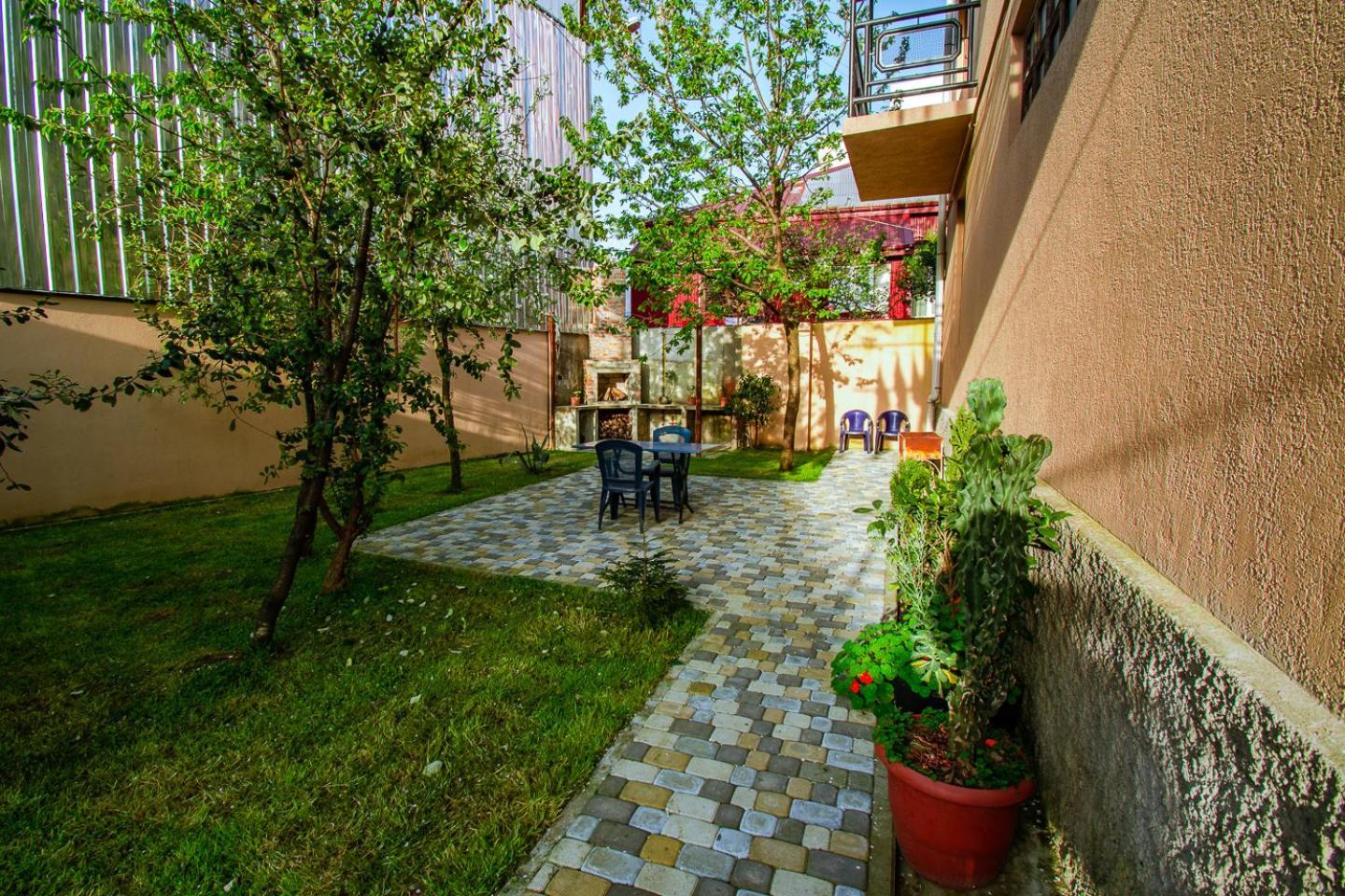 Nana'S Guesthouse Batumi Exteriör bild